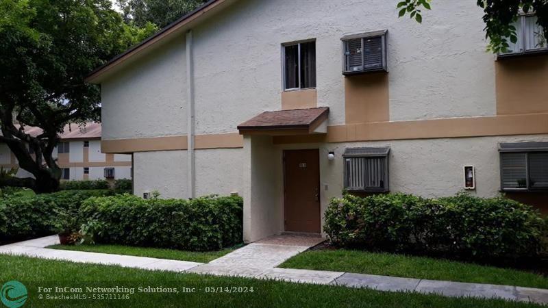 112 Gardens Dr 103, Pompano Beach, Condo/Co-Op-Annual,  for rent, Donna  Caccioppo, PA, CL International Real Estate Group, LLC